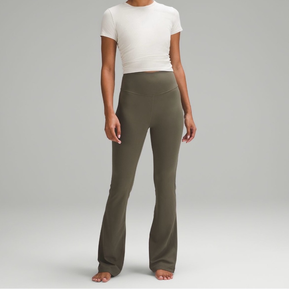 Lululemon Groove SHR Nulu Flared Leggings Regular 12 NWT